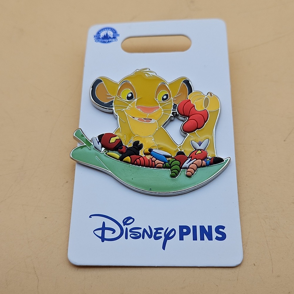 Disney Pin - The Lion King Cub Simba with Bugs 2023 Brand New